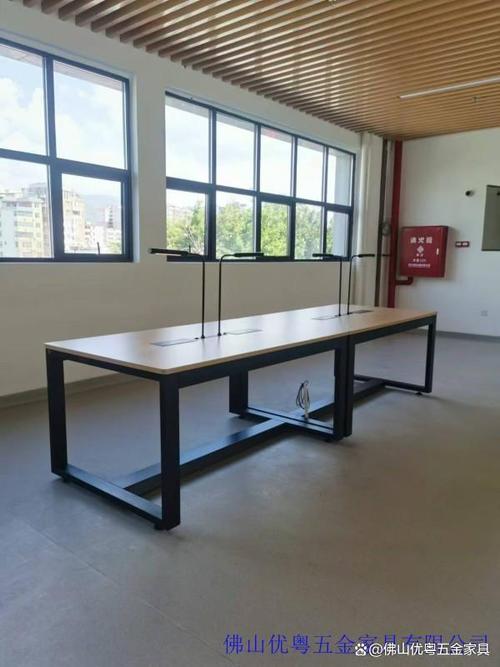 佛山帶燈桌帶燈辦公桌帶燈架閱覽桌電腦桌學校家具工廠定制定做